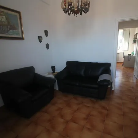 Papapeo Holiday home *